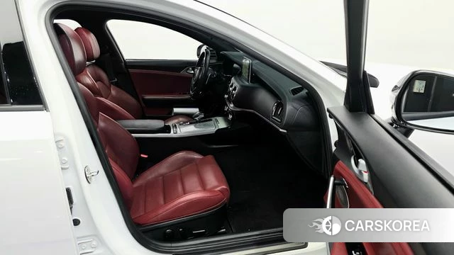 Kia Stinger id 4755002 из Кореи 36