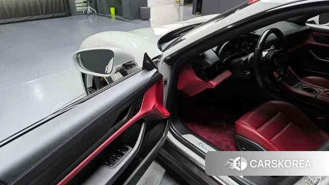 Porsche Taycan id 3697704 из Кореи 20