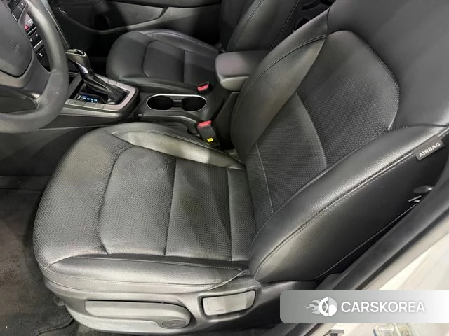 Hyundai Avante AD id 3737360 из Кореи 20