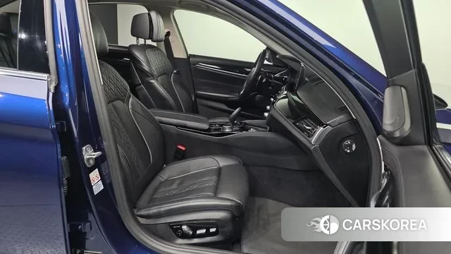 BMW 5 Series (G30) id 3788771 из Кореи 20