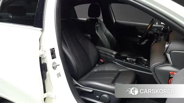 Mercedes-Benz A-Class W177 id 3681402 из Кореи 20