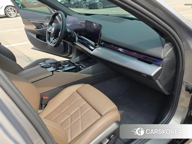 BMW 5 Series (G60) id 4262637 из Кореи 20
