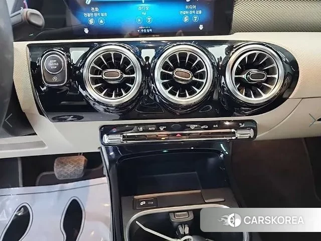 Mercedes-Benz A-Class W177 id 3643651 из Кореи 19