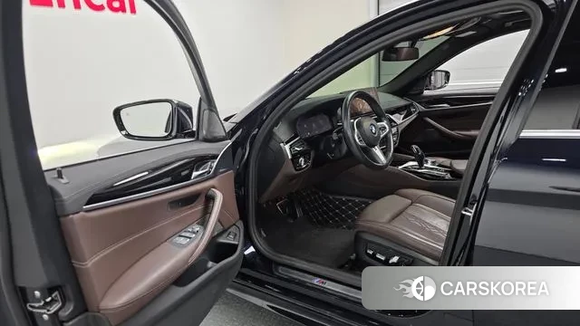 BMW 5 Series (G30) id 3629996 из Кореи 20