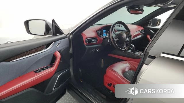Maserati Levante id 4562529 из Кореи 34