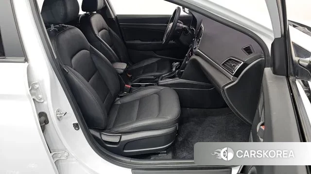 Hyundai Avante AD id 3682510 из Кореи 20