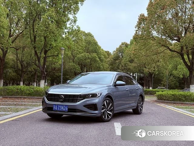 Volkswagen Passat id 4209843 из Китая 16