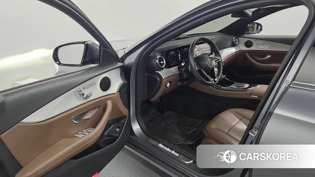 Mercedes-Benz E-Class W213 id 4632138 из Кореи 34