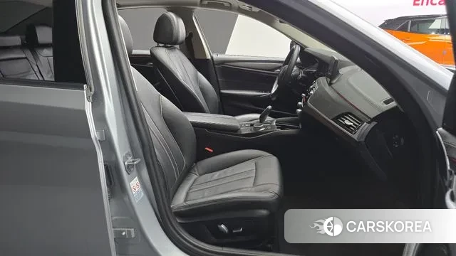 BMW 5 Series (G30) id 3283751 из Кореи 20