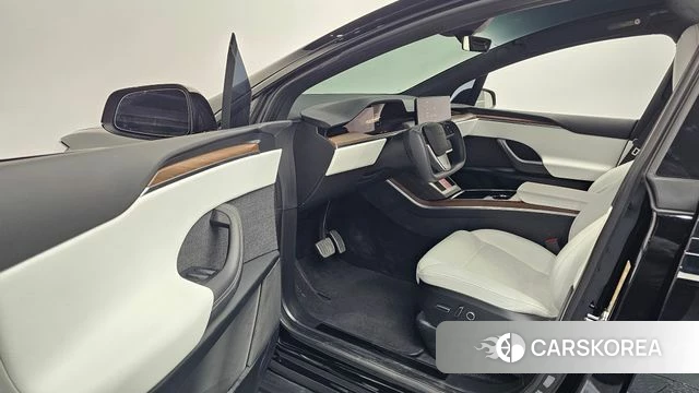 Tesla Model X id 4349572 из Кореи 32