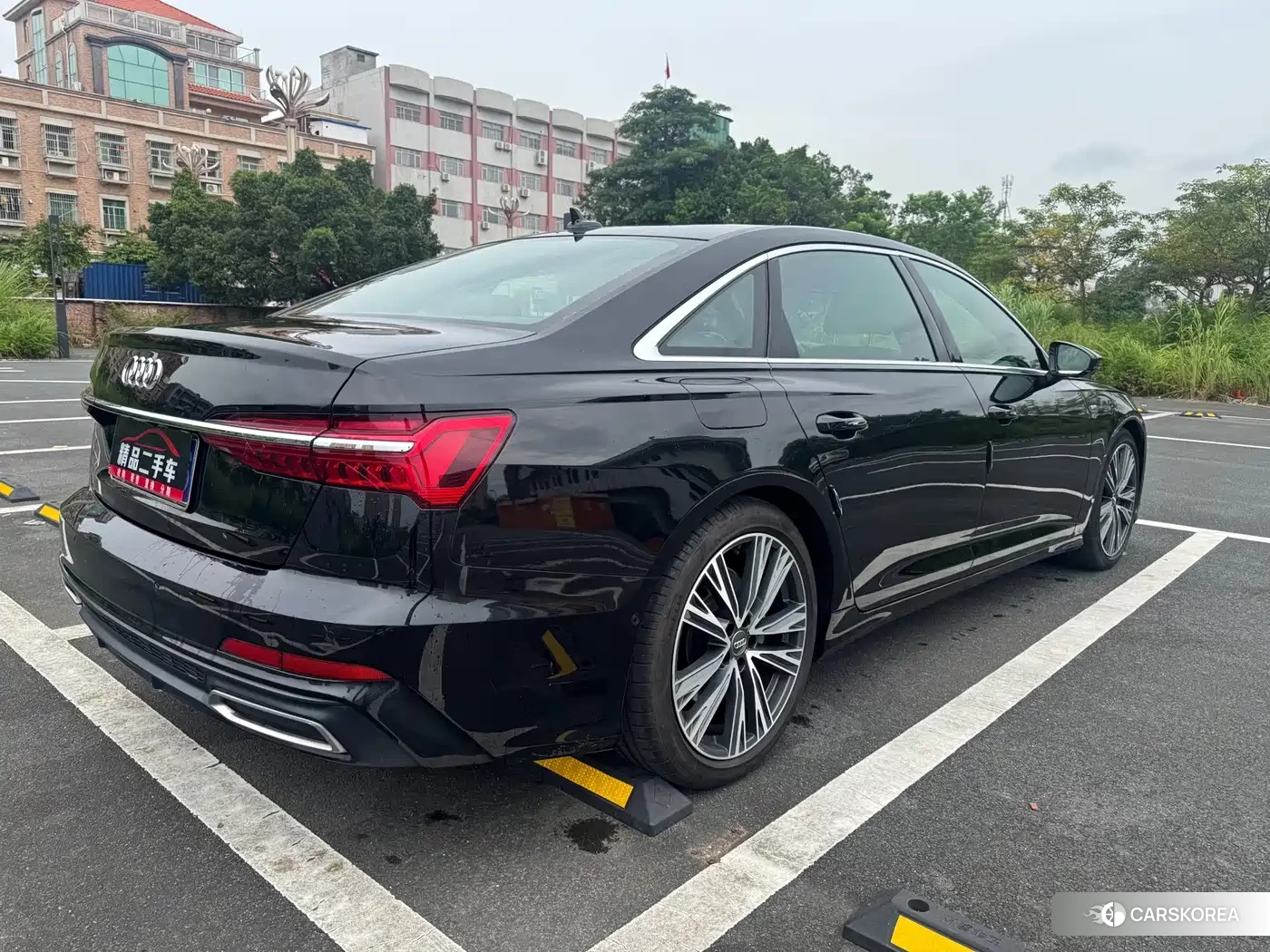 Audi A6L id 4601877 из Китая 29