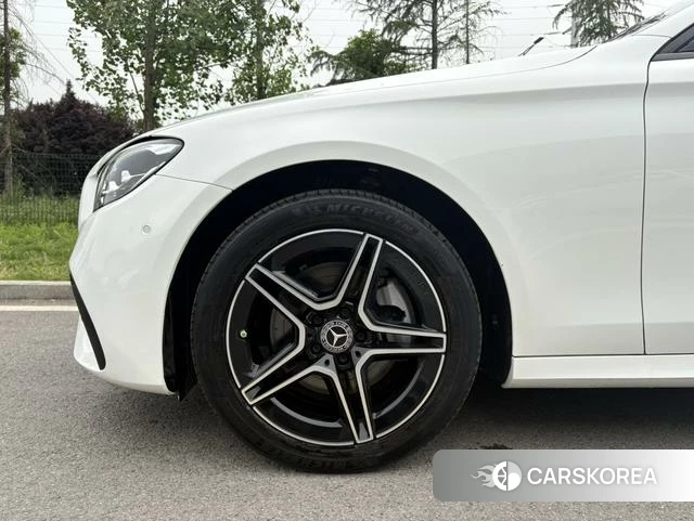 Mercedes-Benz E-class (imported) id 4273218 из Китая 13