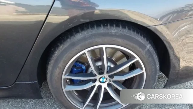 BMW 5 Series (G30) id 3695329 из Кореи 20