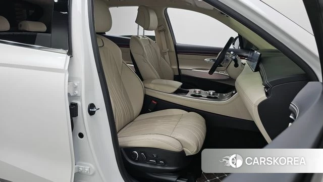 Genesis GV70 id 4266463 из Кореи 33