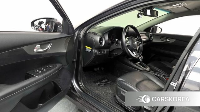 Kia Come New K3 id 4188207 из Кореи 31