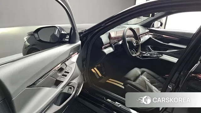 BMW 5 Series (G60) id 3605558 из Кореи 20