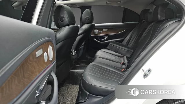 Mercedes-Benz E-Class W213 id 4530488 из Кореи 31