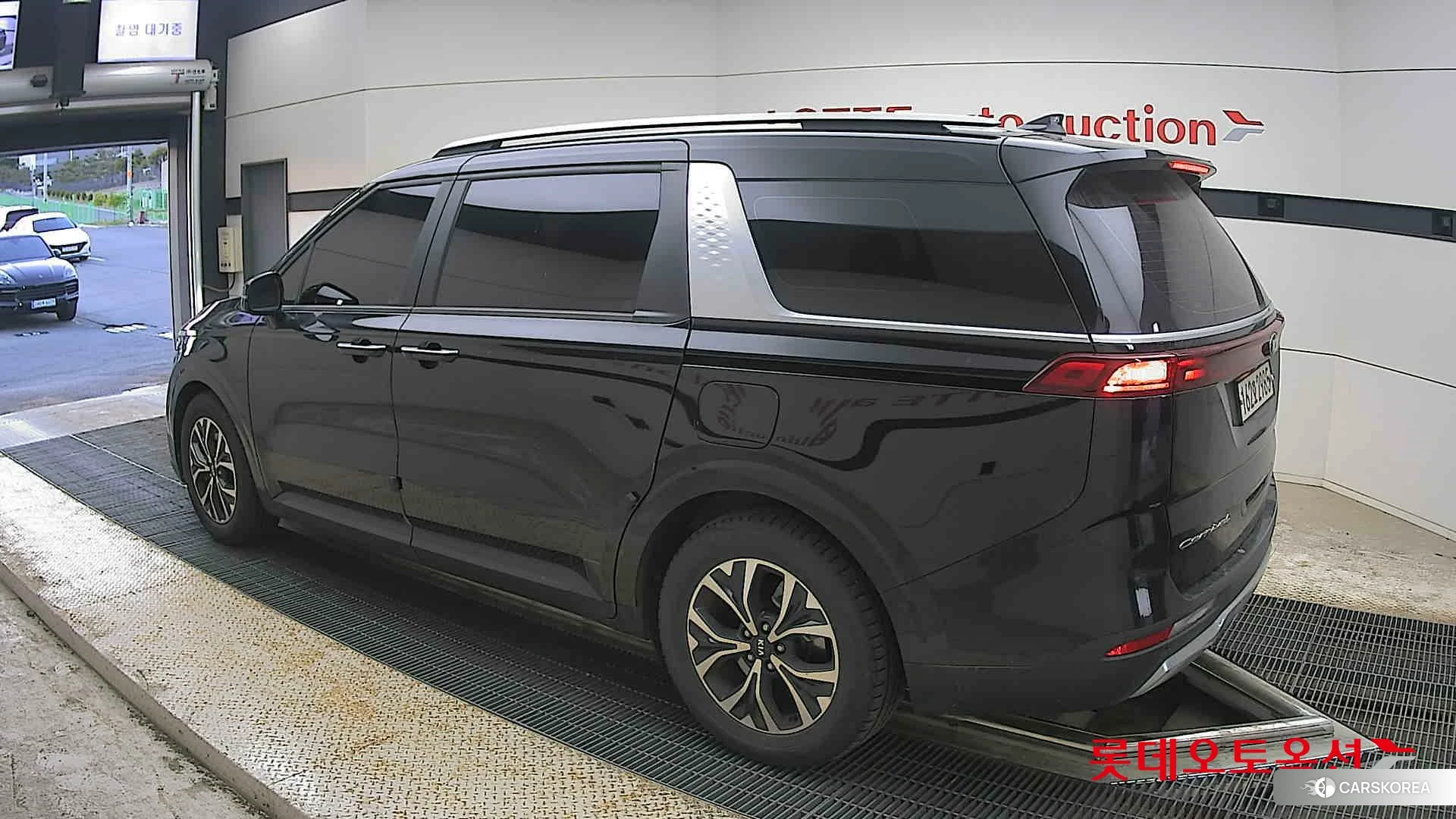 Kia Carnival id 4296930 из Кореи 38