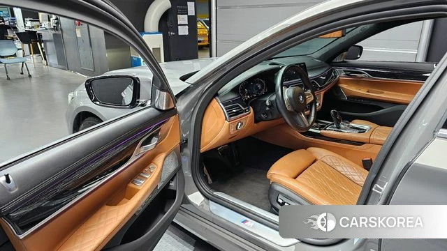 BMW 7 Series (G11) id 4343675 из Кореи 31