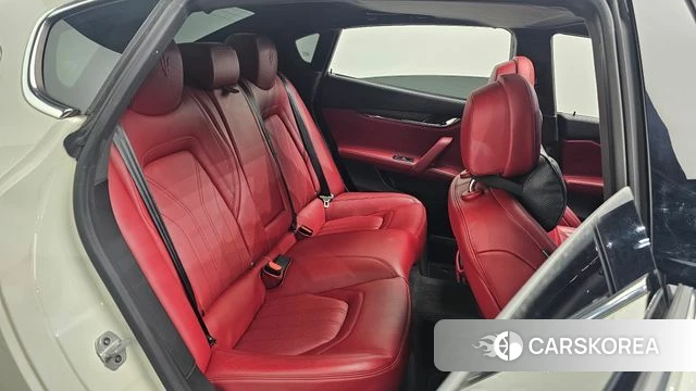 Maserati Quattroporte id 4430354 из Кореи 32