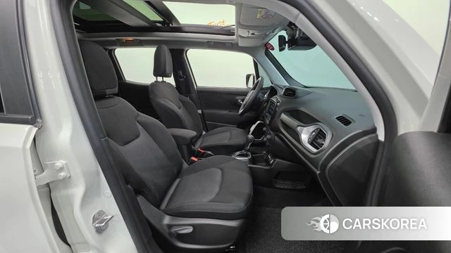 Jeep Renegade id 4593289 из Кореи 20