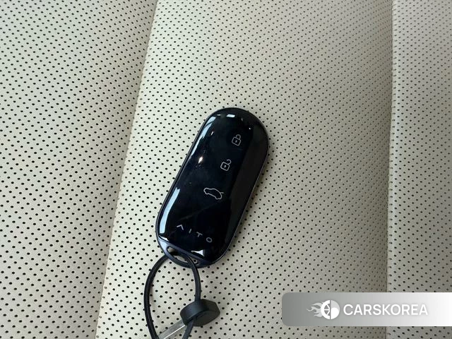 AITO Ask the world M5 id 3983139 из Китая 20