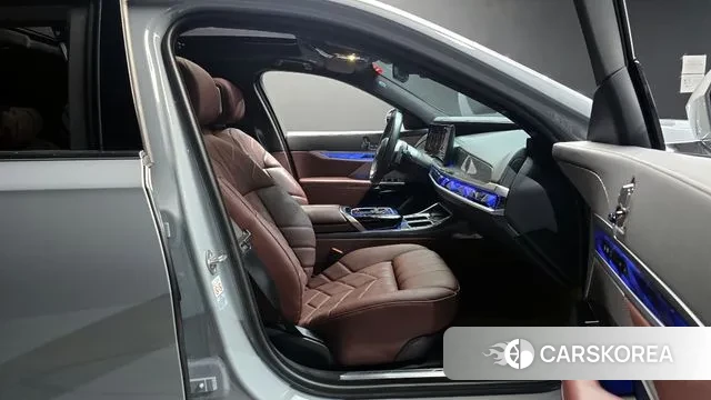 BMW 7 Series (G70) id 3726170 из Кореи 20