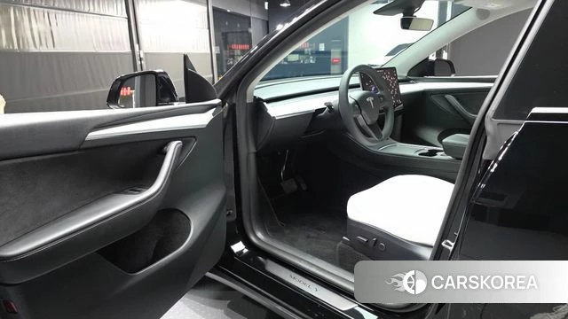 Tesla Model Y id 4773780 из Кореи 31