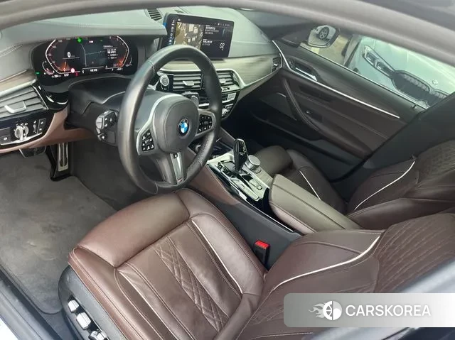 BMW 5 Series (G30) id 2885671 из Кореи 20