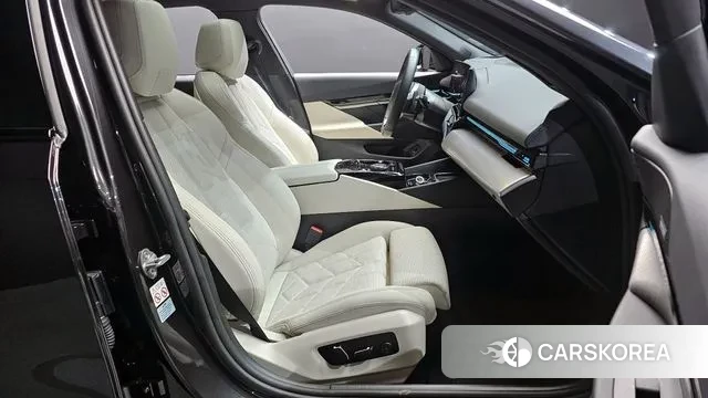 BMW 5 Series (G60) id 3725825 из Кореи 20