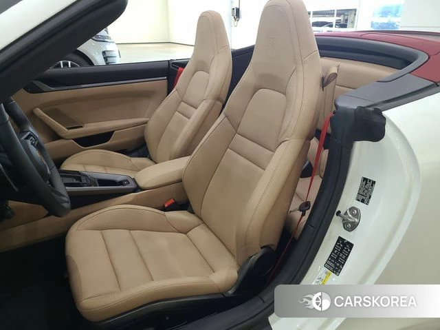 Porsche 911(992) id 4360065 из Кореи 20