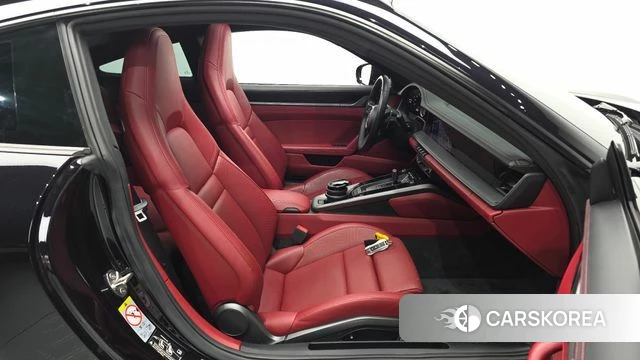 Porsche 911(992) id 4377451 из Кореи 28