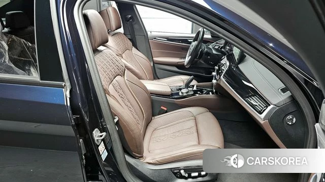 BMW 5 Series (G30) id 3940767 из Кореи 20