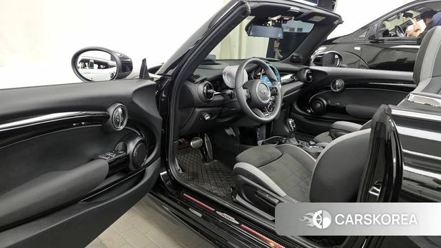 Mini Cooper S Convertible id 4186452 из Кореи 34
