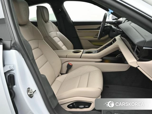 Porsche Taycan id 4511149 из Кореи 20