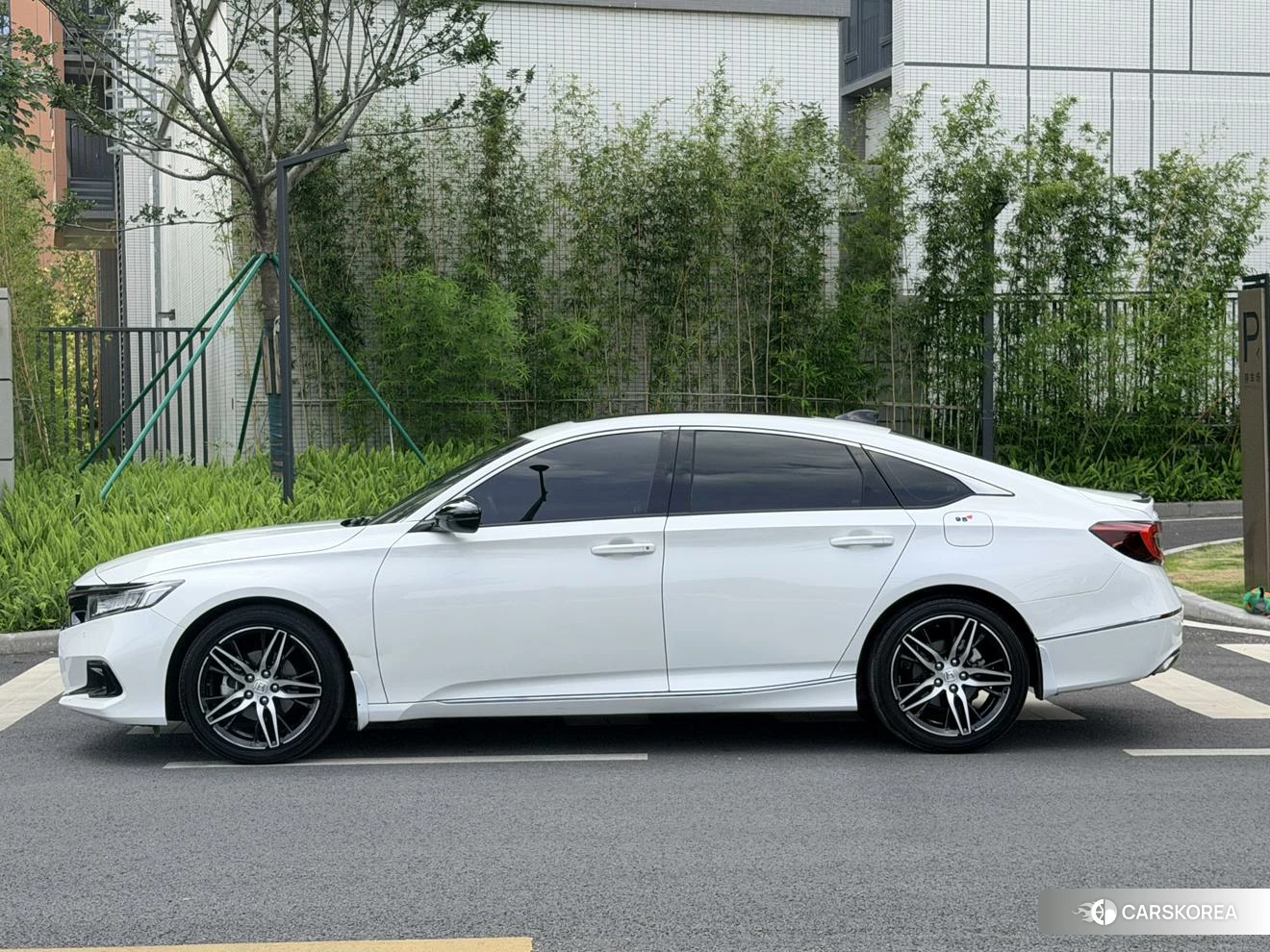 Honda Accord id 4512855 из Китая 19