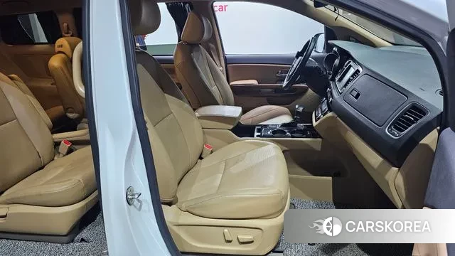 Kia All New Carnival id 2995784 из Кореи 20