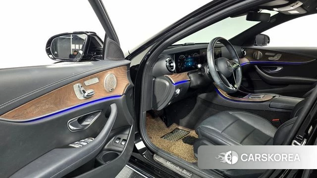 Mercedes-Benz E-Class W213 id 4899297 из Кореи 33