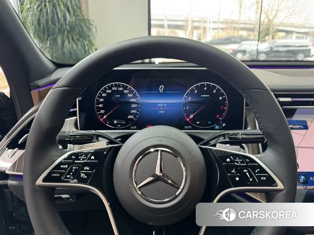 Mercedes-Benz E-class id 3907975 из Китая 22