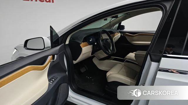 Tesla Model X id 4496597 из Кореи 34
