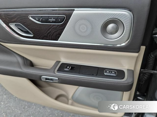 Lincoln Continental 10th Generation id 3853250 из Кореи 17