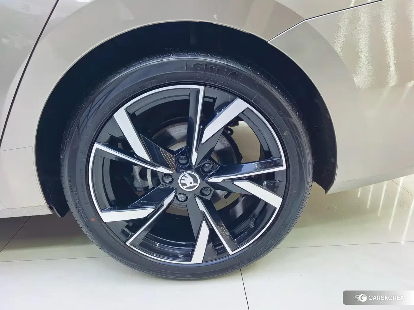 Skoda Octavia id 4669239 из Китая 19