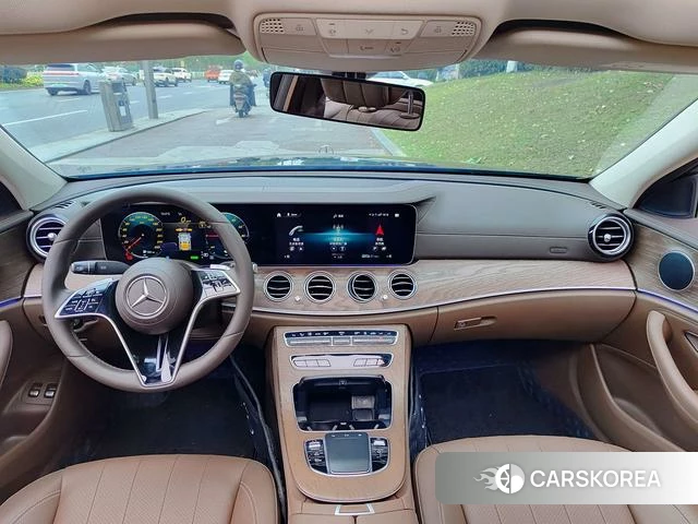 Mercedes-Benz E-class PHEV id 4276855 из Китая 10
