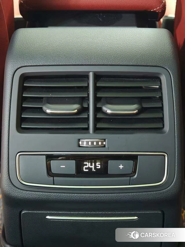 Audi A4L id 4298541 из Китая 11