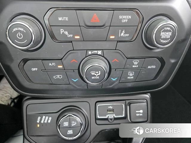 Jeep Renegade id 3899910 из Кореи 20