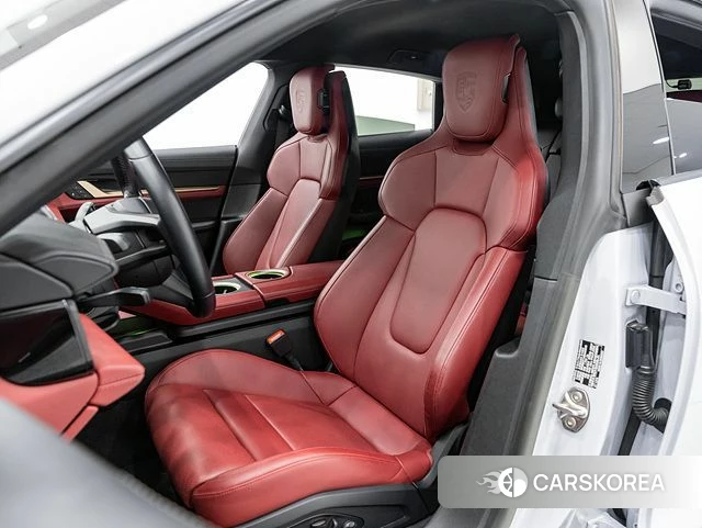 Porsche Taycan id 3811386 из Кореи 20