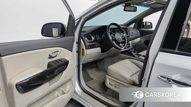 Kia The New Carnival id 4496687 из Кореи 32
