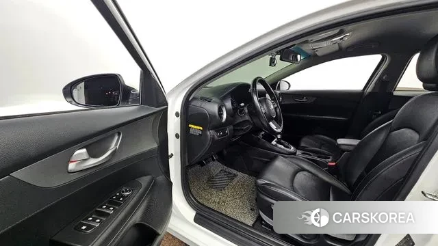 Kia Come New K3 id 3161939 из Кореи 20