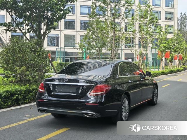 Mercedes-Benz E-class id 3895968 из Китая 10