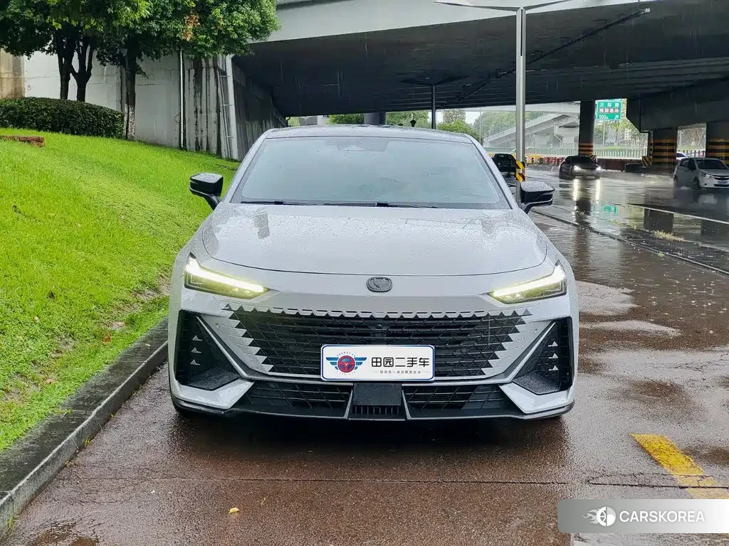 Chang'an UNI-V id 4649324 из Китая 11